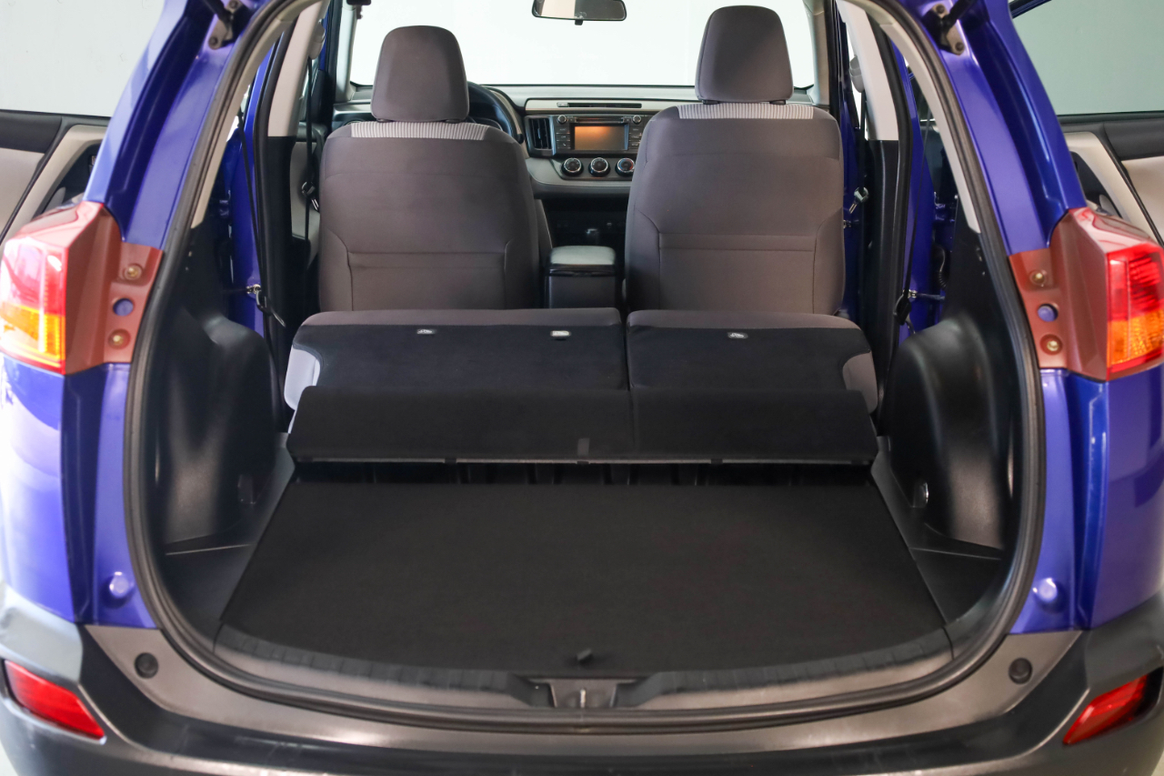 Toyota RAV4 FWD 4dr LE (Natl) 2014