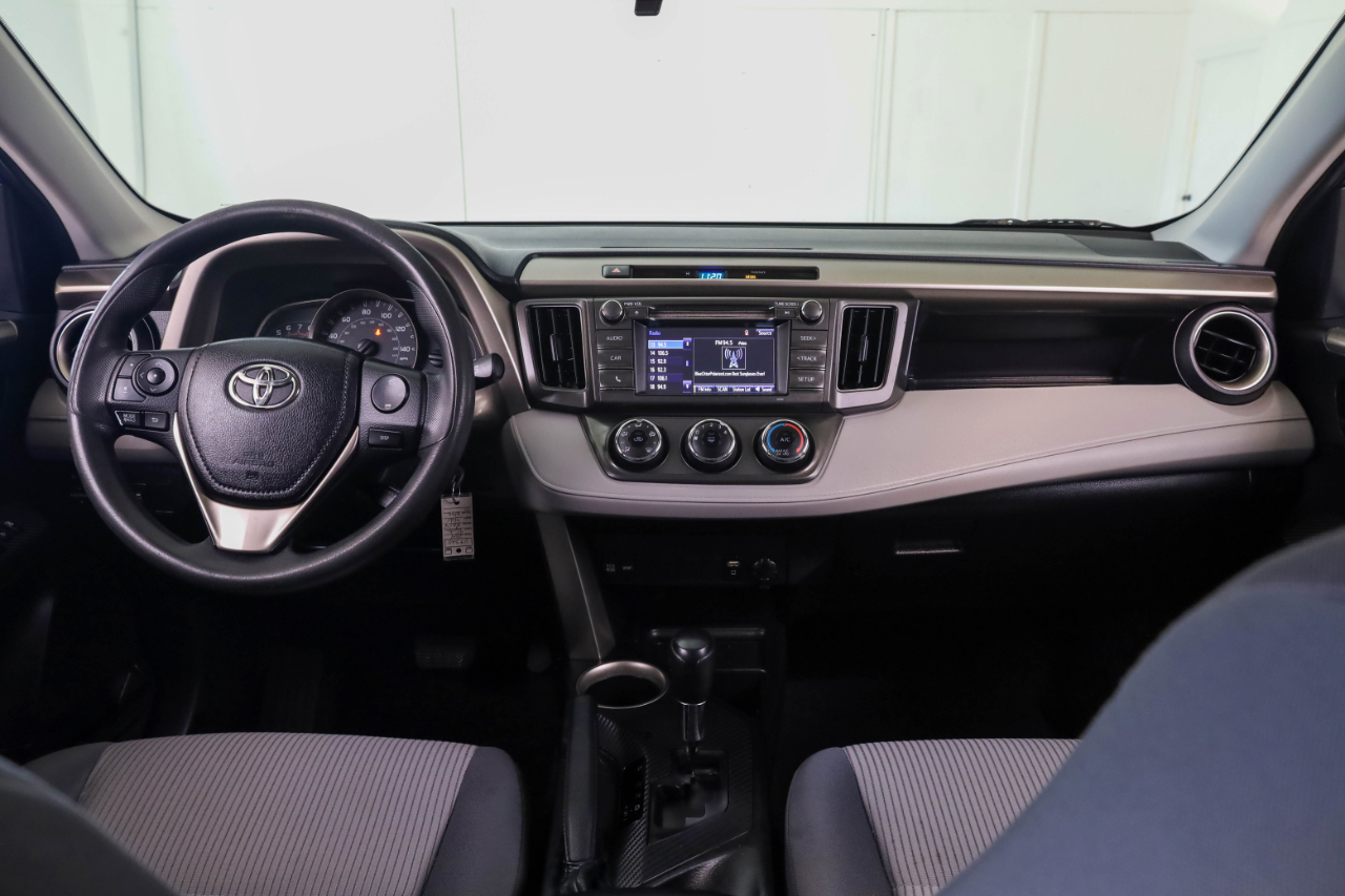 Toyota RAV4 FWD 4dr LE (Natl) 2014