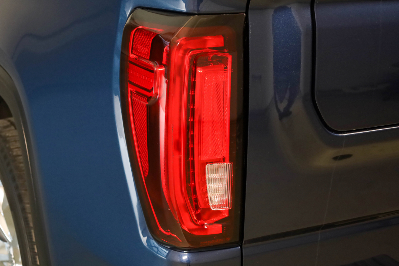 GMC Sierra 1500 4WD Crew Cab 157" Denali 2019