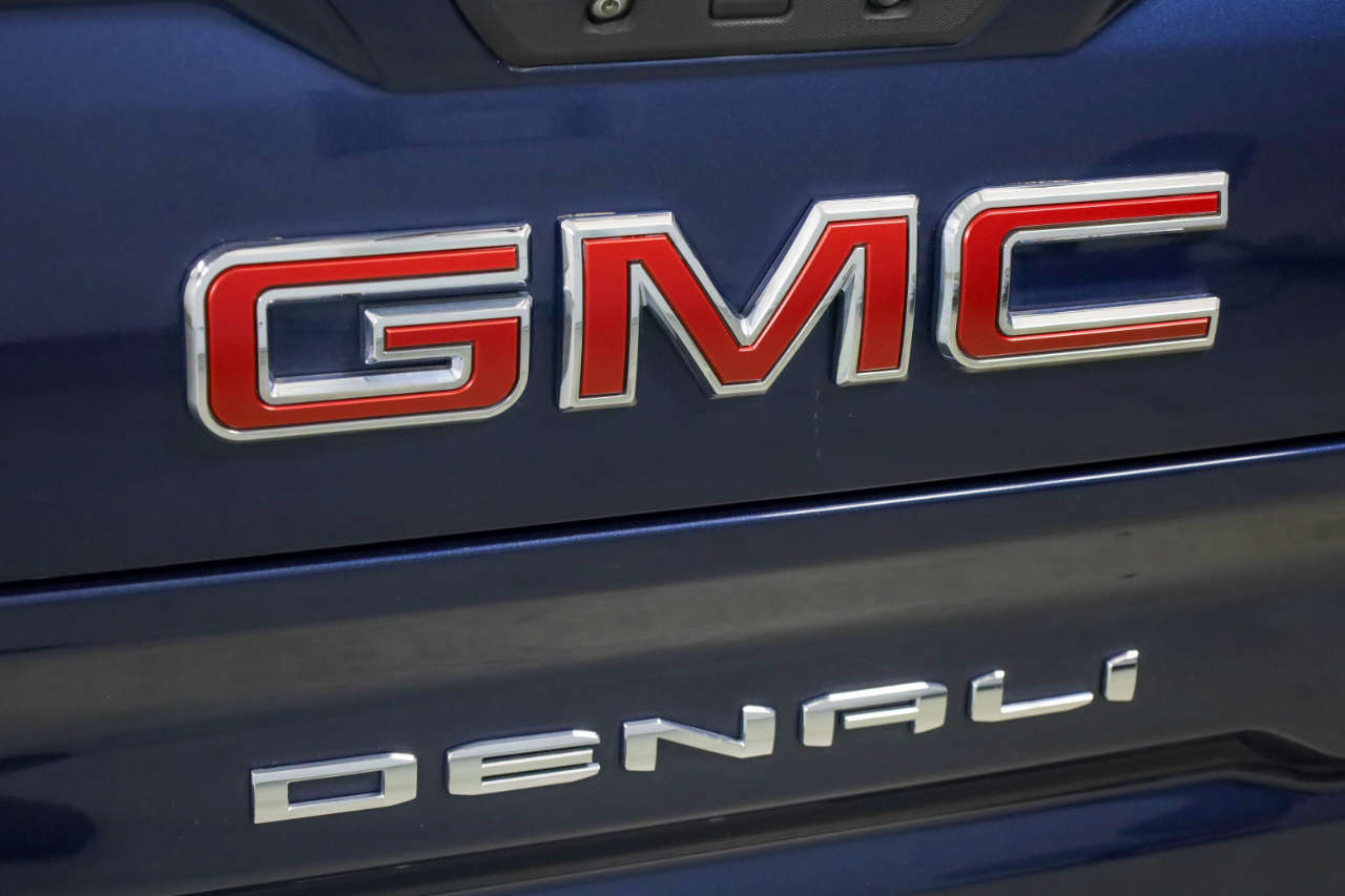 GMC Sierra 1500 4WD Crew Cab 157" Denali 2019