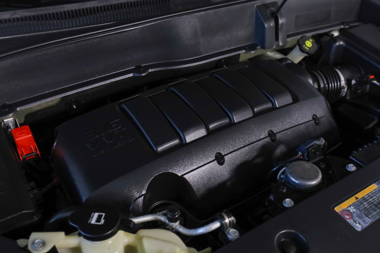 GMC Acadia FWD 4dr SLT w/SLT-1 2016