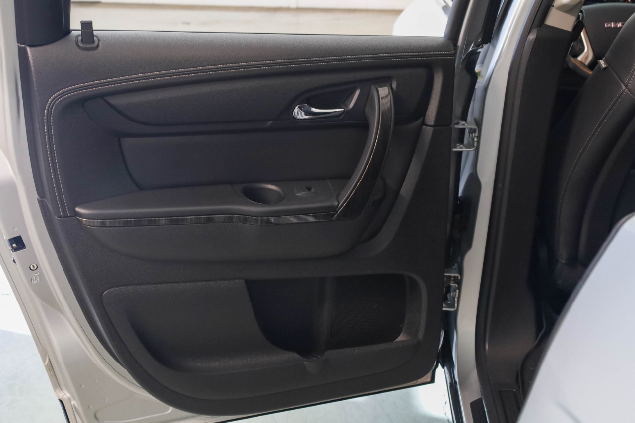 GMC Acadia FWD 4dr SLT w/SLT-1 2016