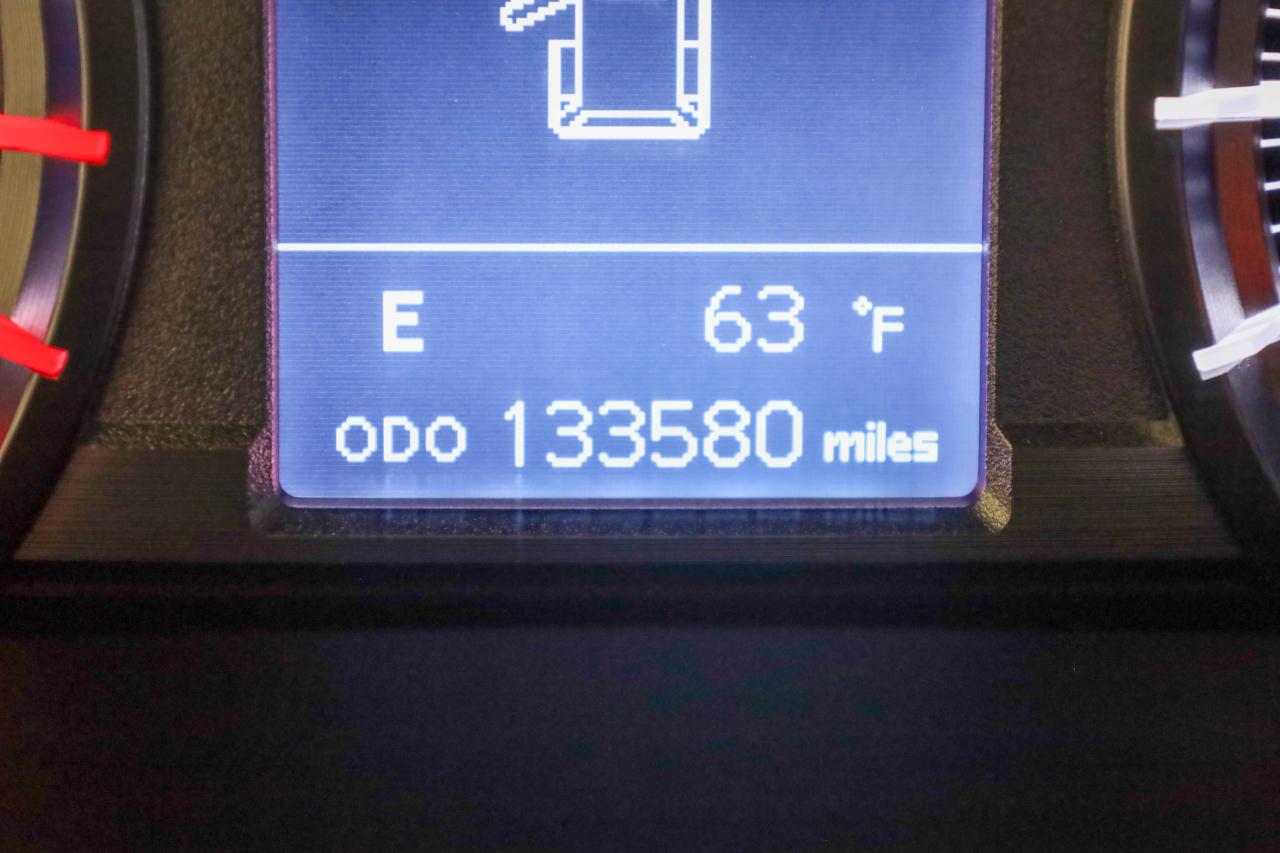 Toyota 4Runner SR5 2WD (Natl) 2017