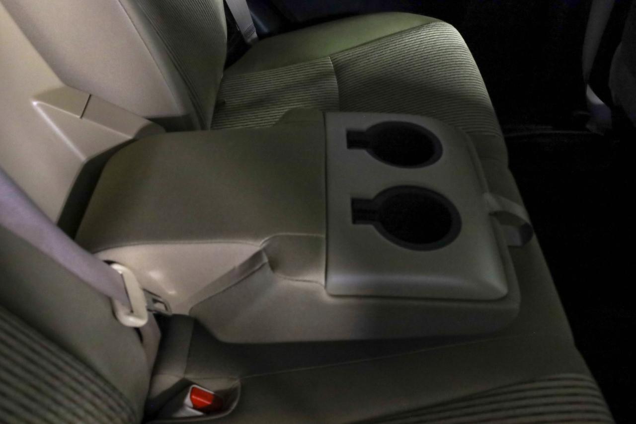 Toyota 4Runner SR5 2WD (Natl) 2017