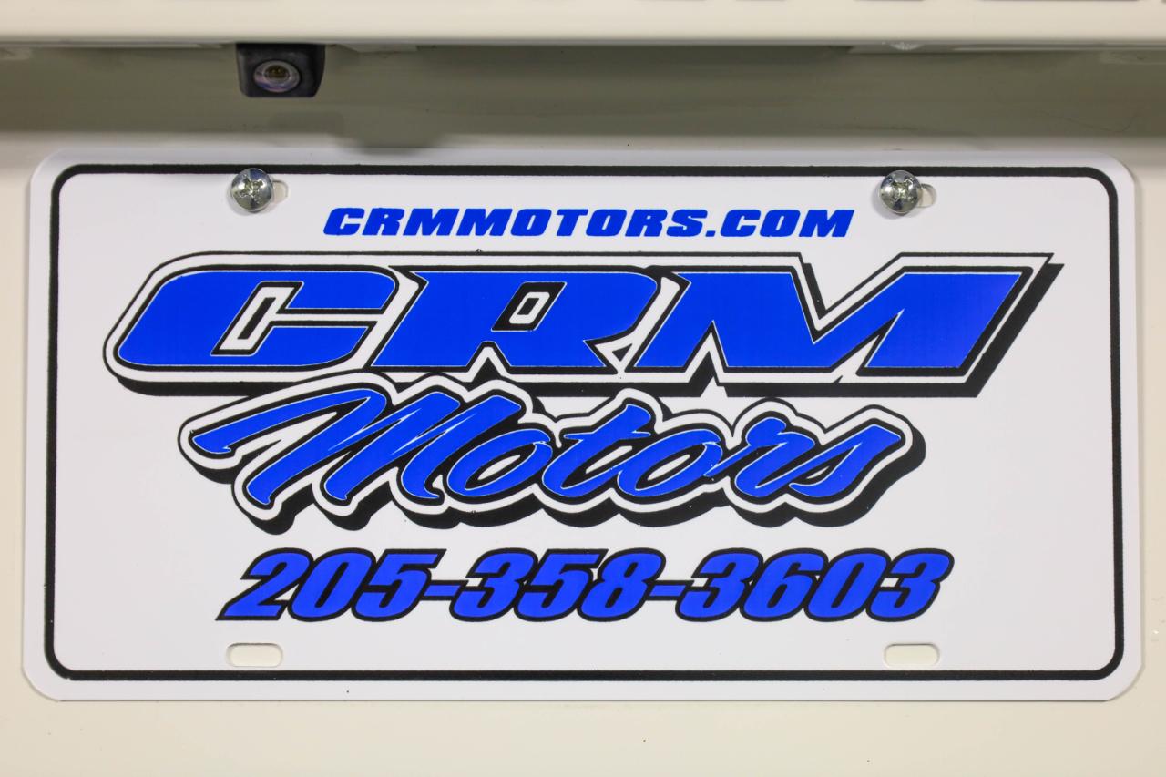 Toyota 4Runner SR5 2WD (Natl) 2017