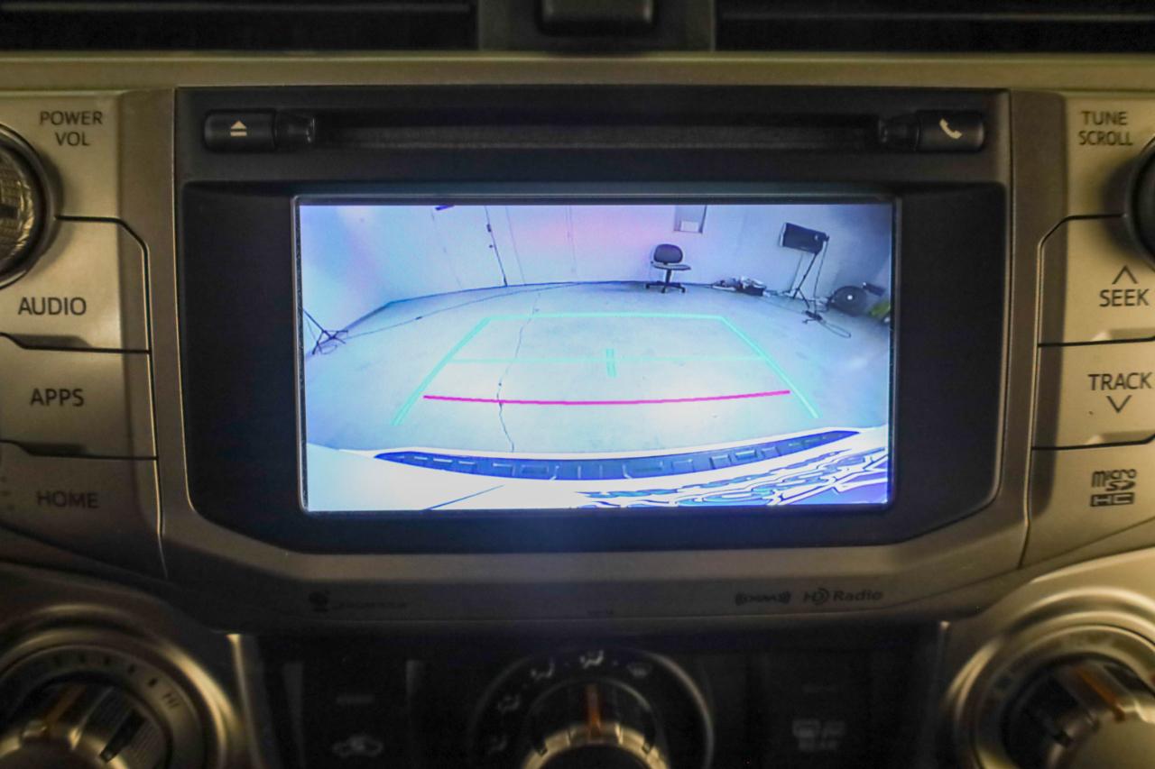 Toyota 4Runner SR5 2WD (Natl) 2017