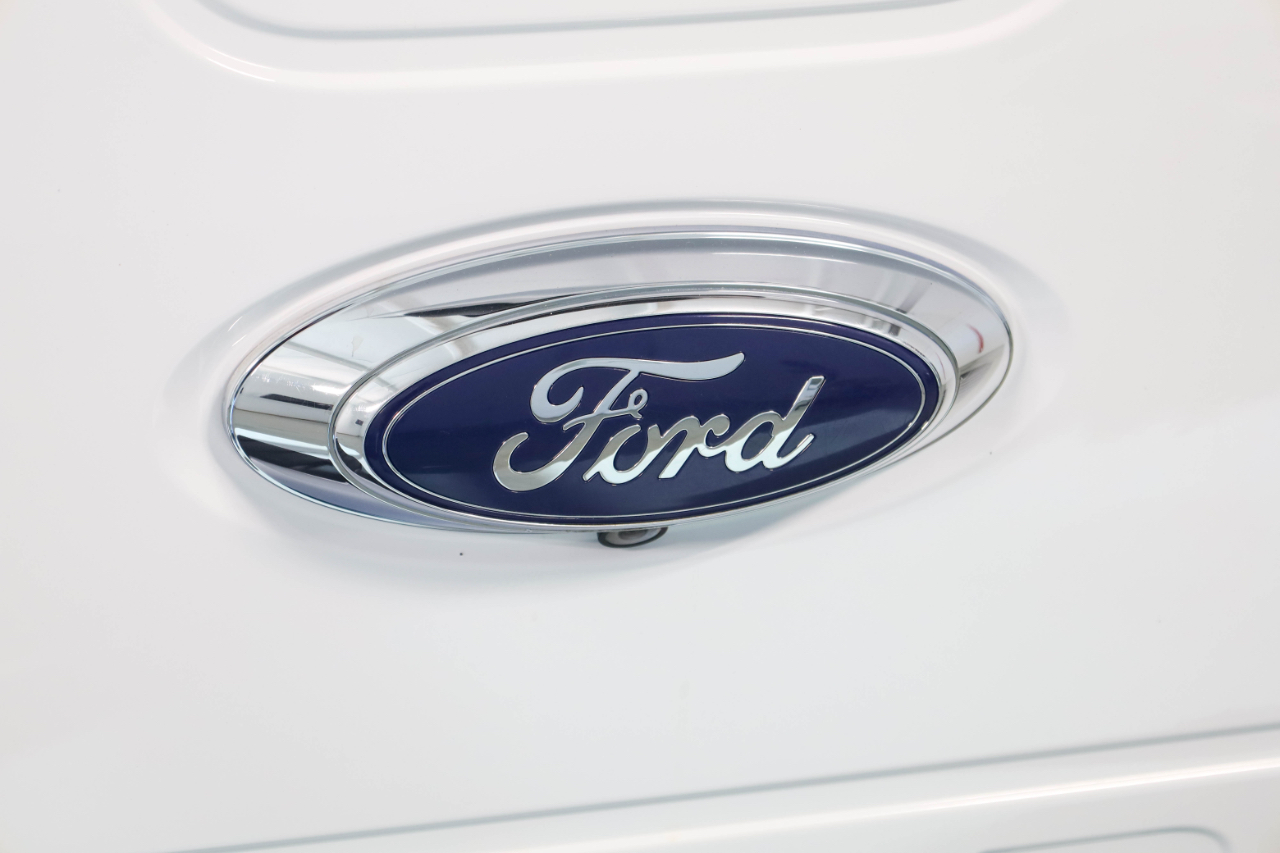 Ford Super Duty F-250 SRW 4WD Crew Cab 172" Lariat 2015