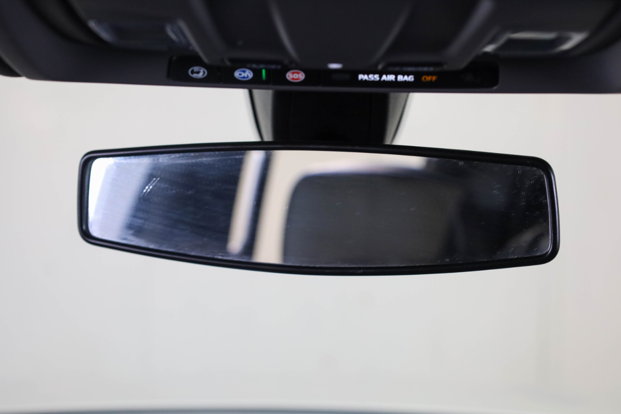 Chevrolet Silverado 1500 4WD Crew Cab 147" RST 2020