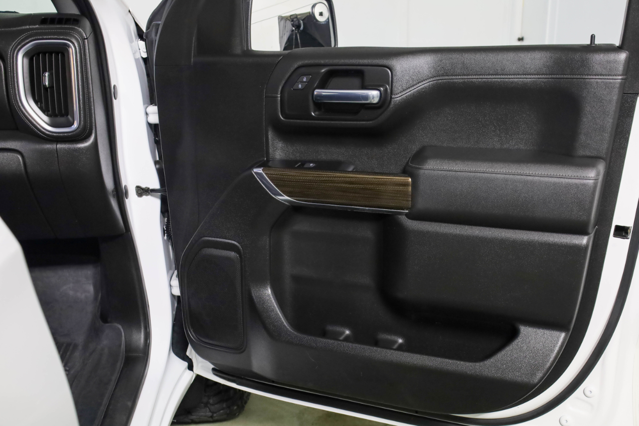 Chevrolet Silverado 1500 4WD Crew Cab 147" RST 2020