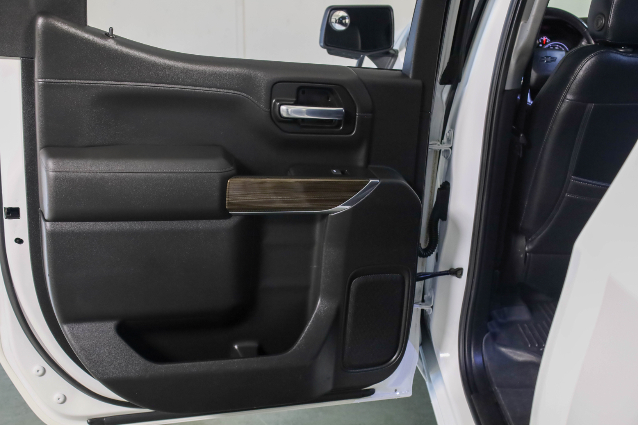 Chevrolet Silverado 1500 4WD Crew Cab 147" RST 2020