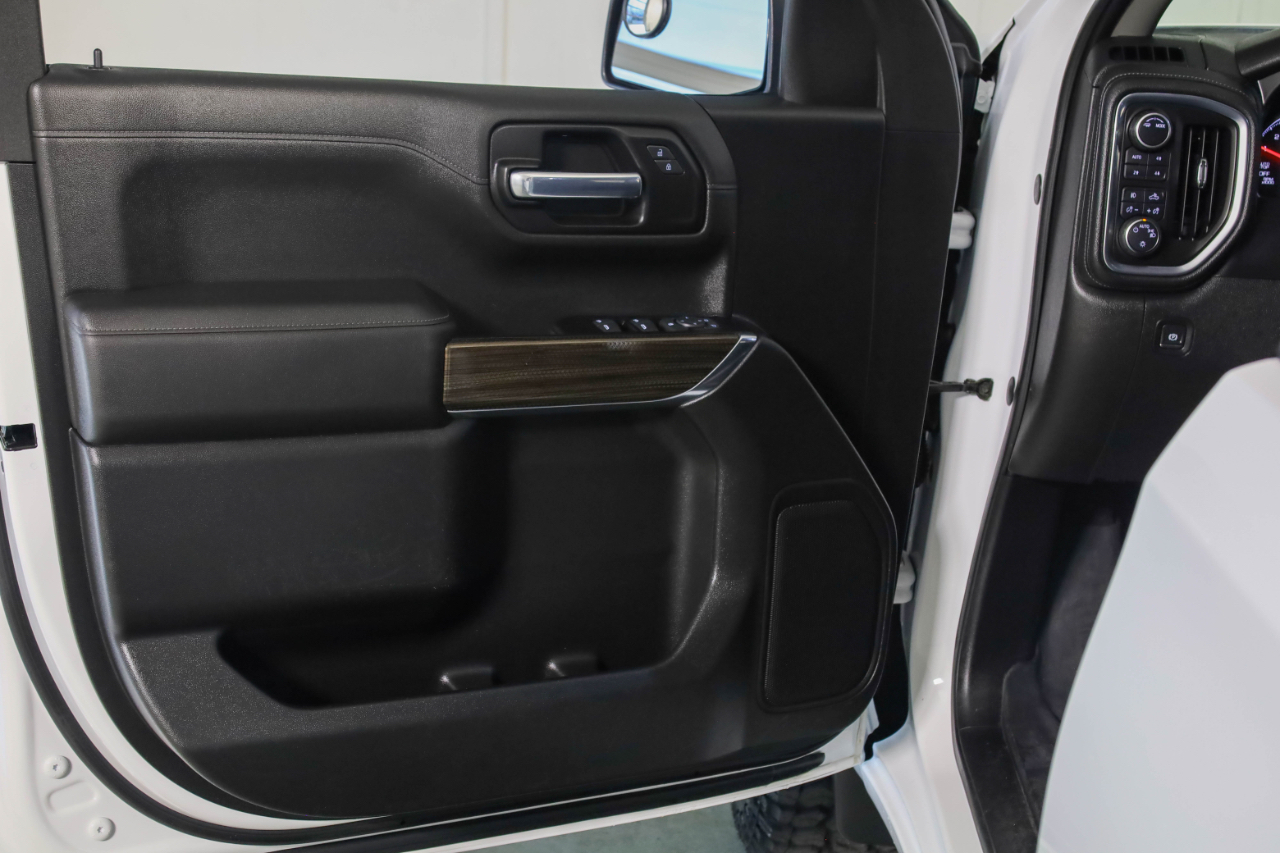 Chevrolet Silverado 1500 4WD Crew Cab 147" RST 2020