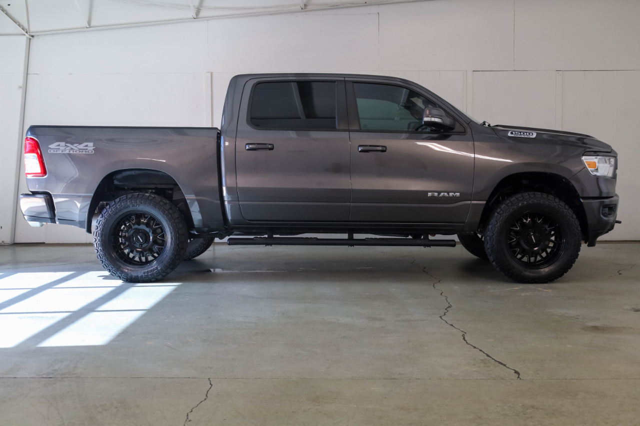 RAM 1500 Lone Star 4x4 Crew Cab 5'7" Box 2020