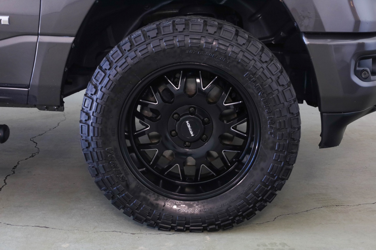 RAM 1500 Lone Star 4x4 Crew Cab 5'7" Box 2020