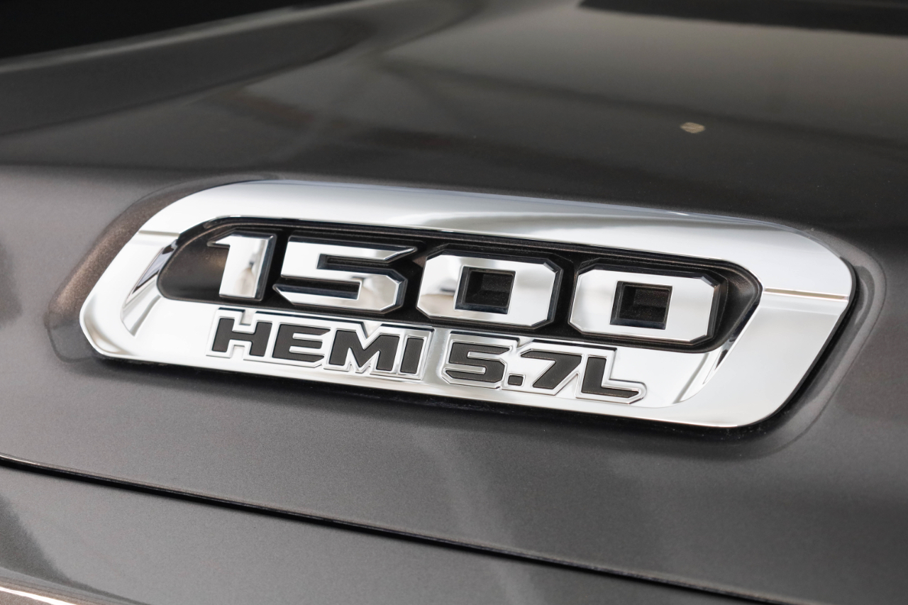 RAM 1500 Lone Star 4x4 Crew Cab 5'7" Box 2020