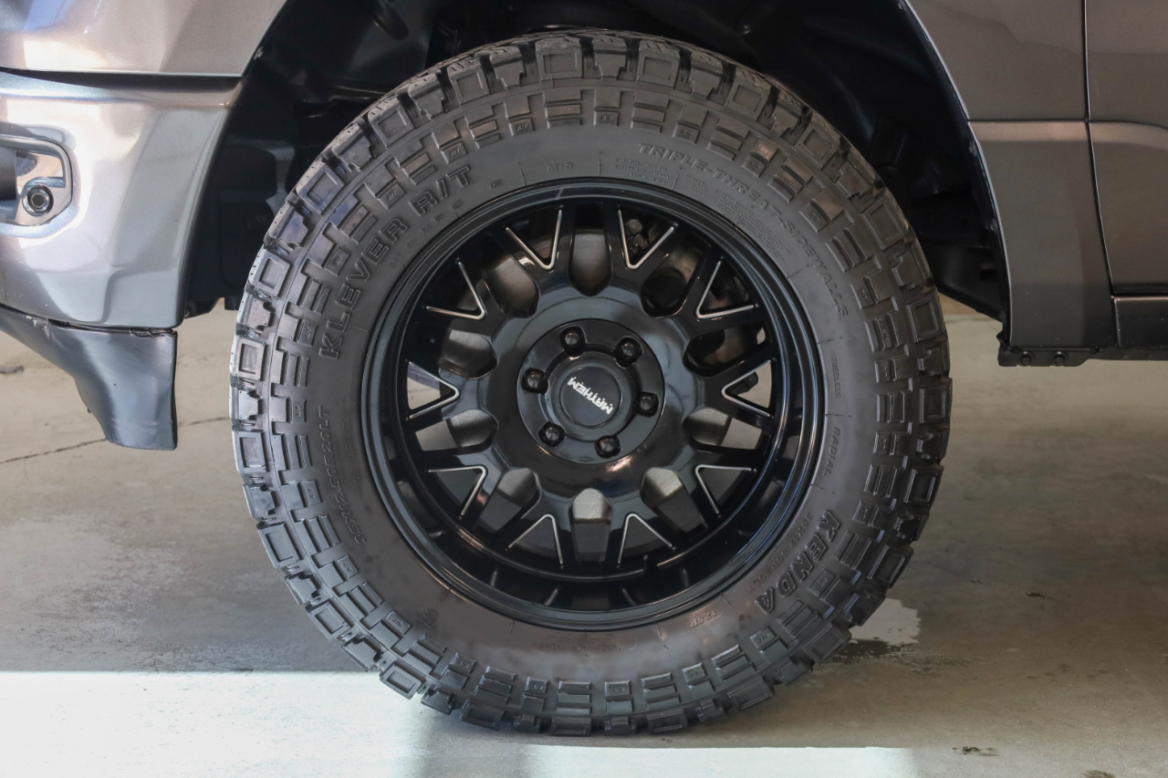 RAM 1500 Lone Star 4x4 Crew Cab 5'7" Box 2020