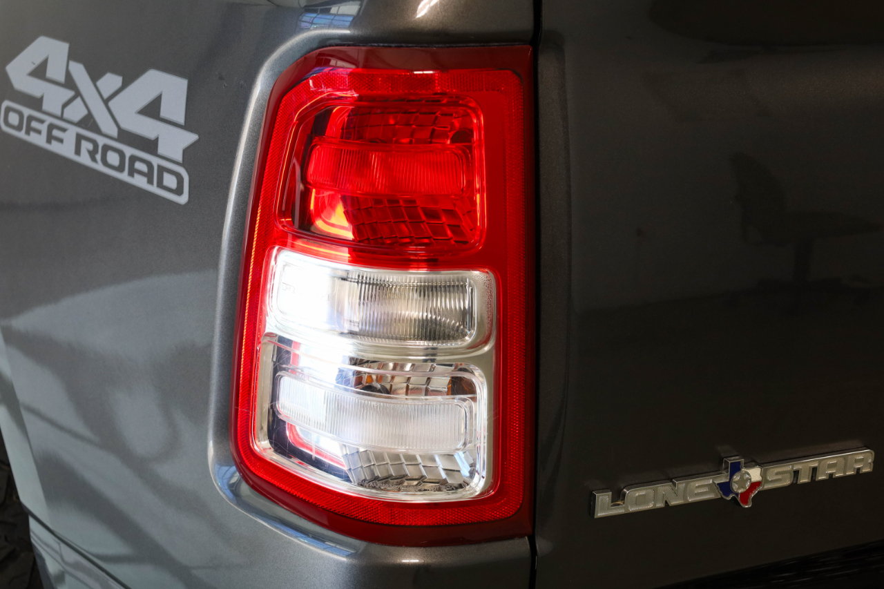 RAM 1500 Lone Star 4x4 Crew Cab 5'7" Box 2020