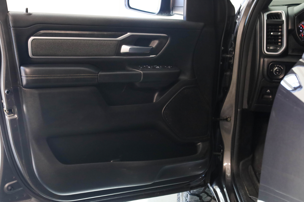 RAM 1500 Lone Star 4x4 Crew Cab 5'7" Box 2020