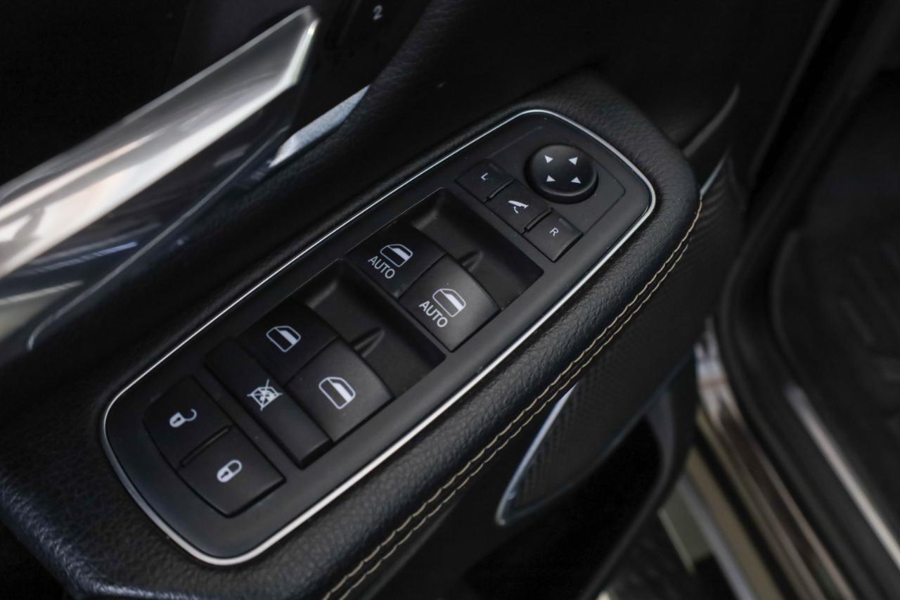 RAM 1500 Laramie 4x2 Crew Cab 5'7" Box 2019