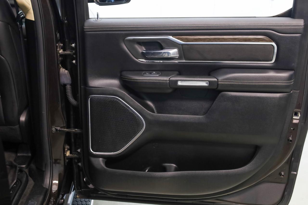 RAM 1500 Laramie 4x2 Crew Cab 5'7" Box 2019