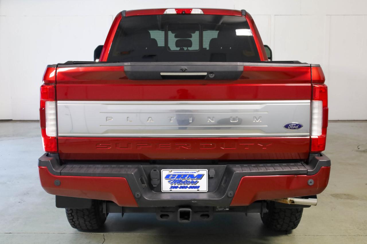 Ford Super Duty F-250 SRW Lariat 4WD Crew Cab 8' Box 2017