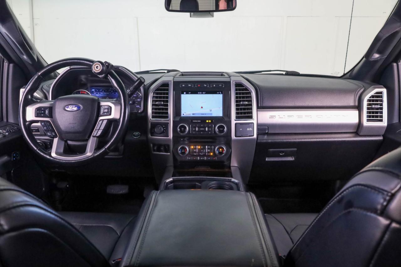 Ford Super Duty F-250 SRW Lariat 4WD Crew Cab 8' Box 2017