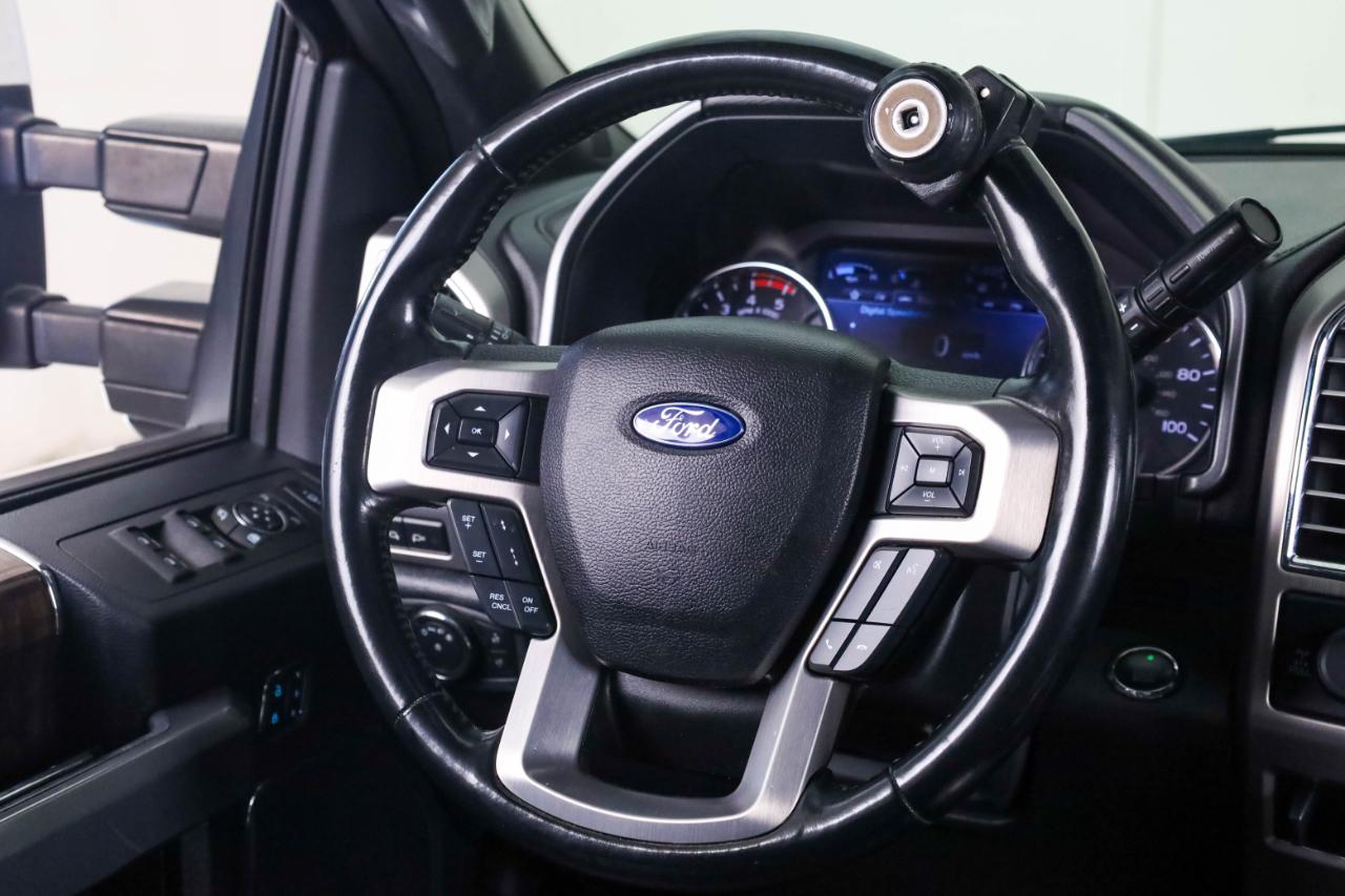 Ford Super Duty F-250 SRW Lariat 4WD Crew Cab 8' Box 2017