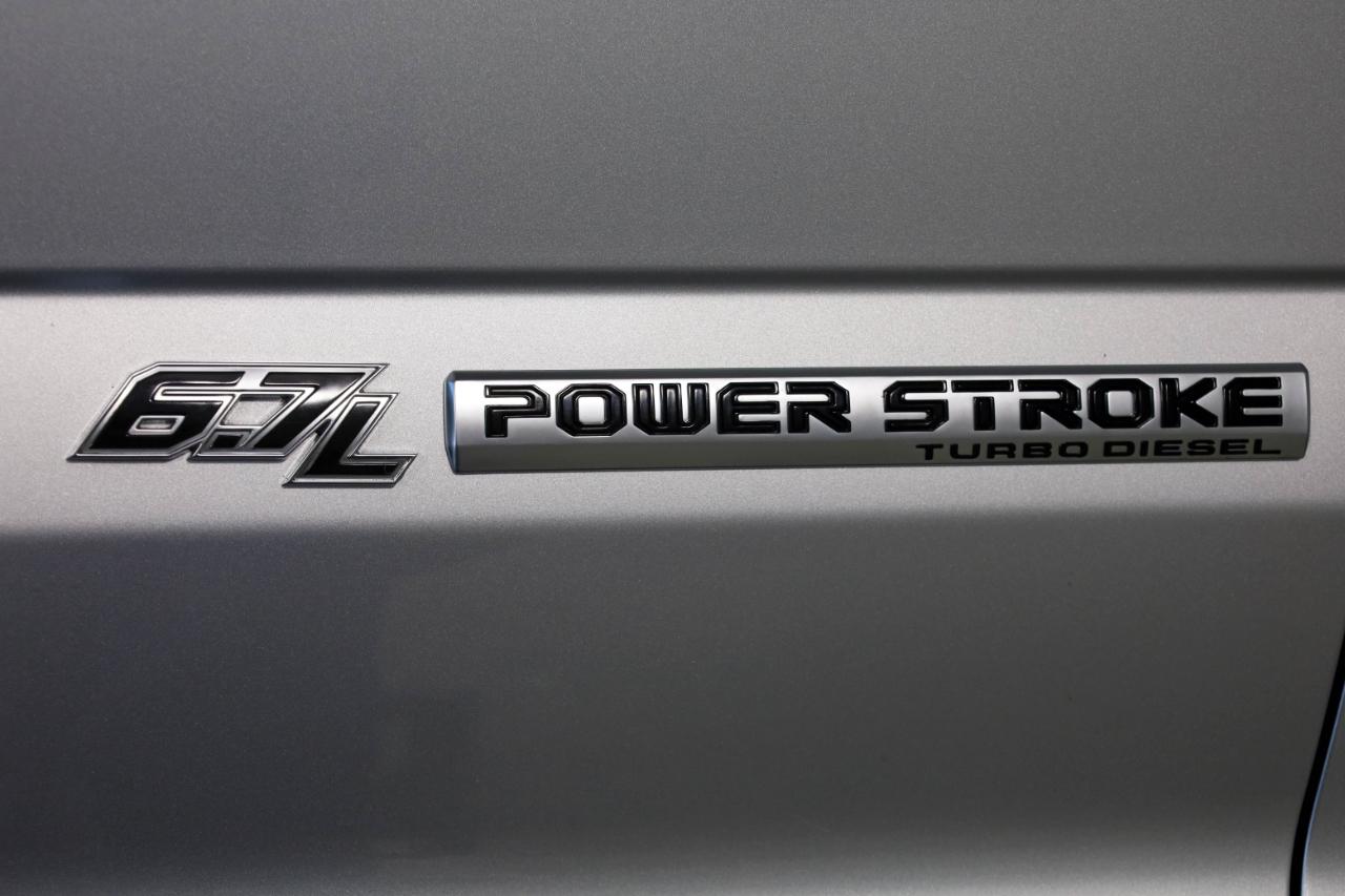 Ford Super Duty F-250 SRW XLT 4WD Crew Cab 6.75' Box 2018