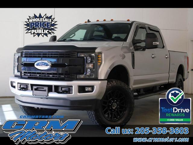 Silver 2019 Ford F-250 Super Duty Lariat Crew Cab 4WD Pickup Truck Four-Wheel Drive
