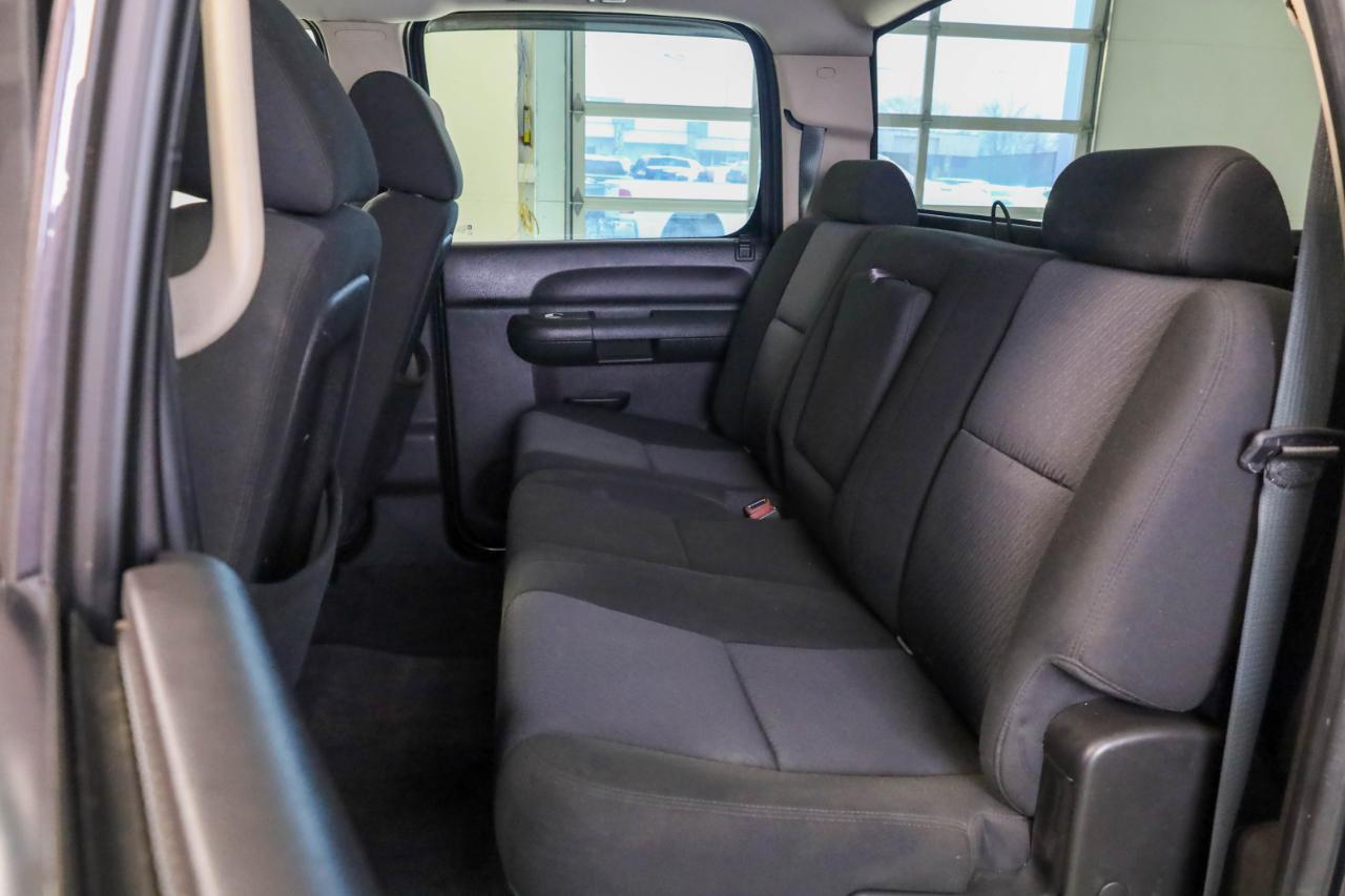 Chevrolet Silverado 1500 4WD Crew Cab 143.5" LS 2010