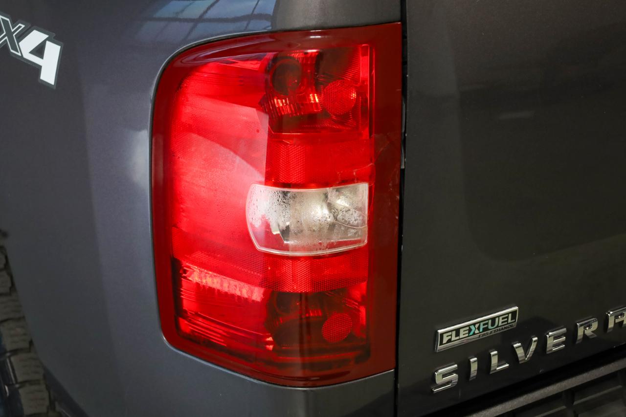 Chevrolet Silverado 1500 4WD Crew Cab 143.5" LS 2010