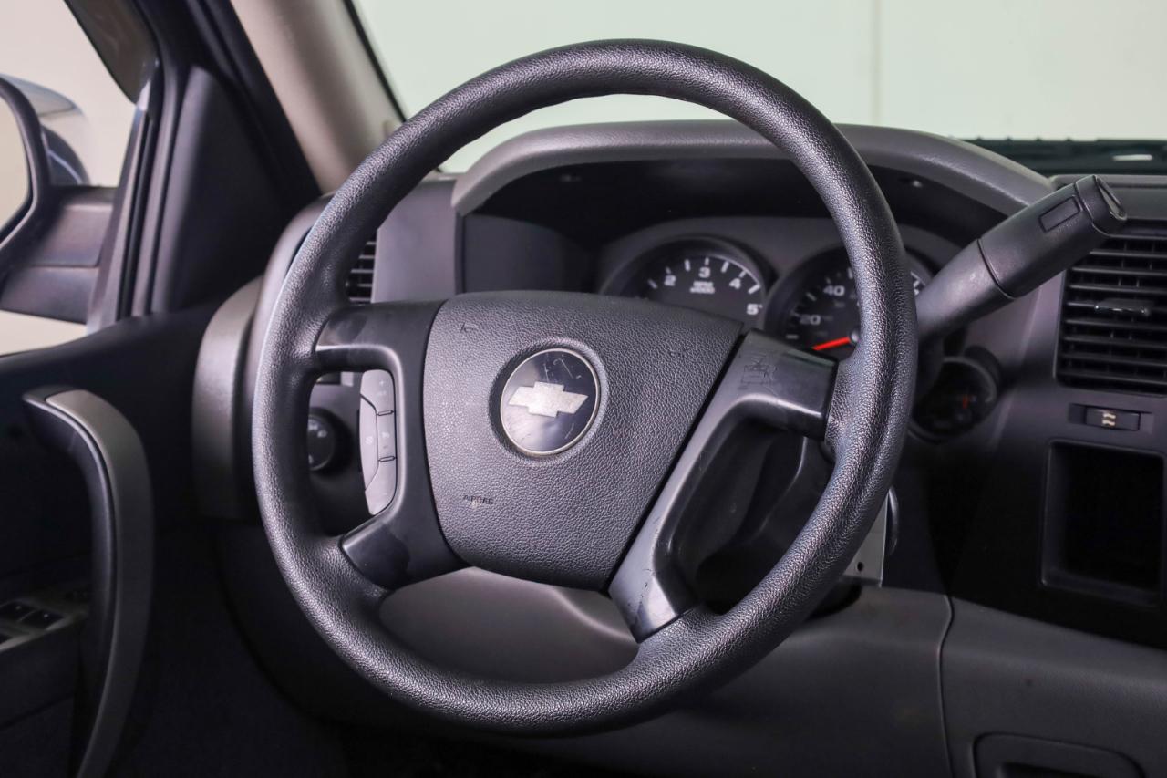 Chevrolet Silverado 1500 4WD Crew Cab 143.5" LS 2010