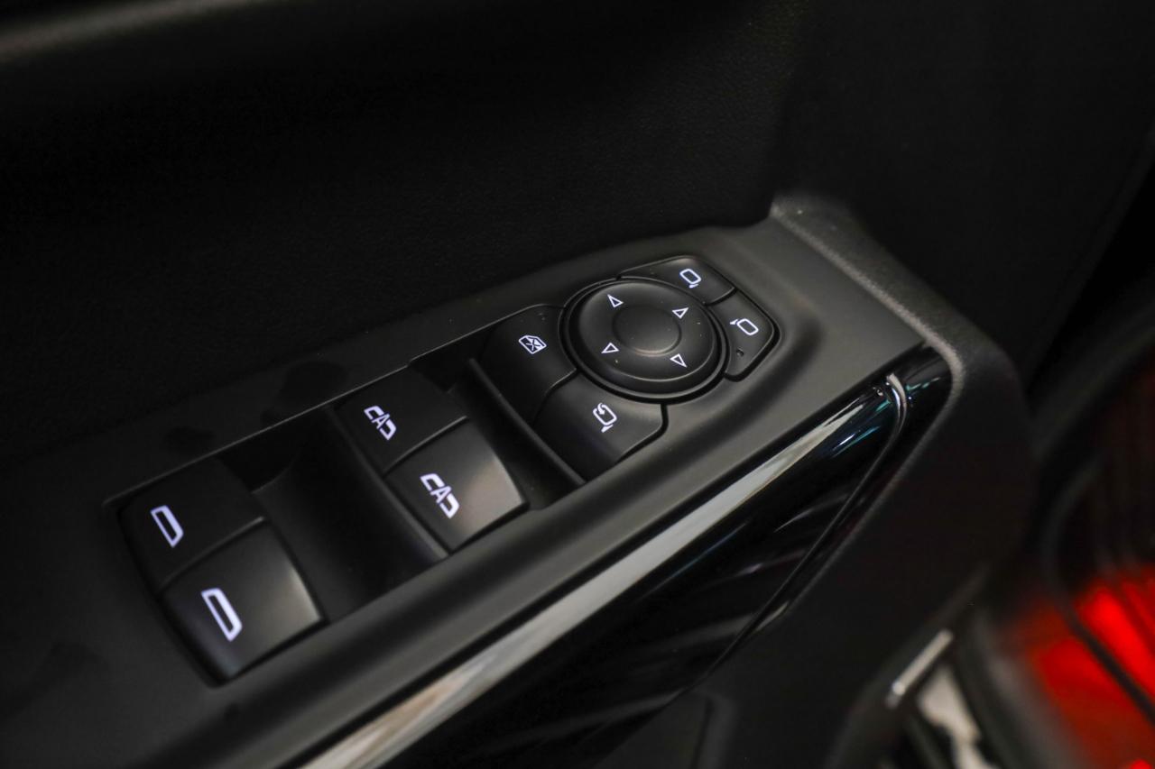 GMC Sierra 1500 4WD Crew Cab 147" AT4 2021