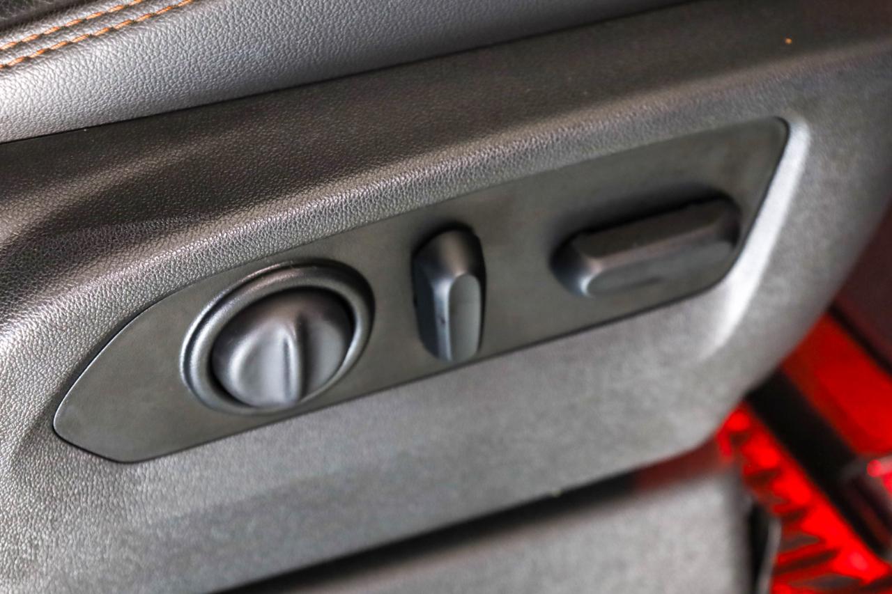 GMC Sierra 1500 4WD Crew Cab 147" AT4 2021