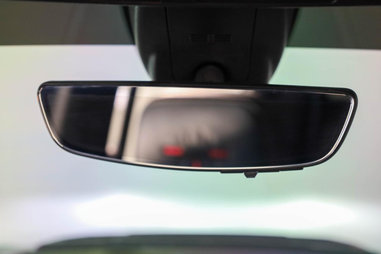 GMC Sierra 1500 4WD Crew Cab 147" AT4 2021