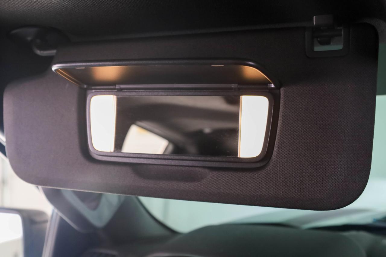 GMC Sierra 1500 4WD Crew Cab 147" AT4 2021