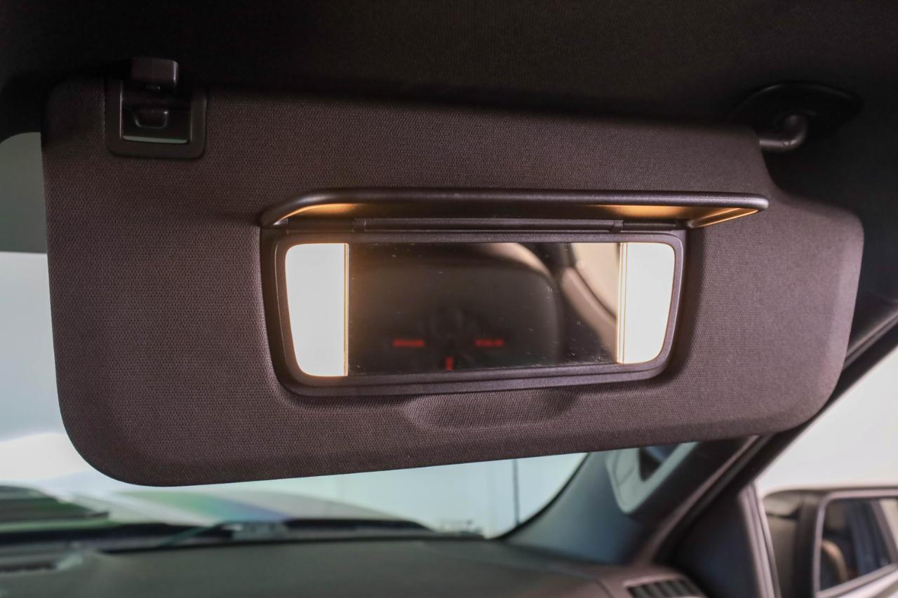 GMC Sierra 1500 4WD Crew Cab 147" AT4 2021