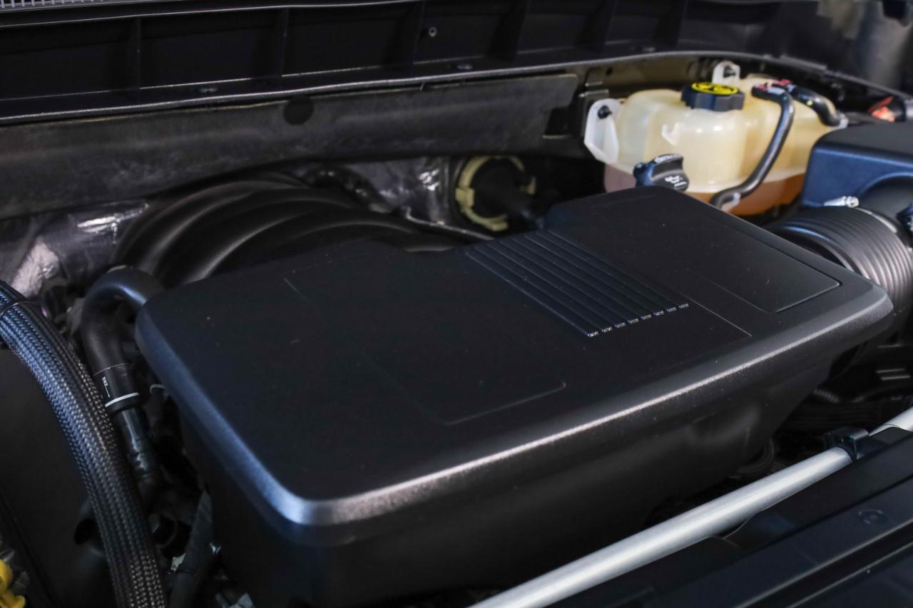 GMC Sierra 1500 4WD Crew Cab 147" Denali 2019