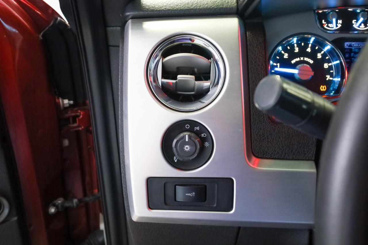 Ford F-150 4WD SuperCrew 145" Platinum 2013