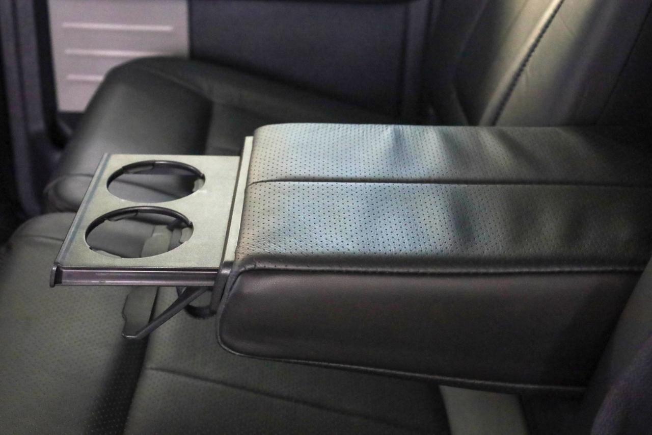 Ford F-150 4WD SuperCrew 145" Platinum 2013