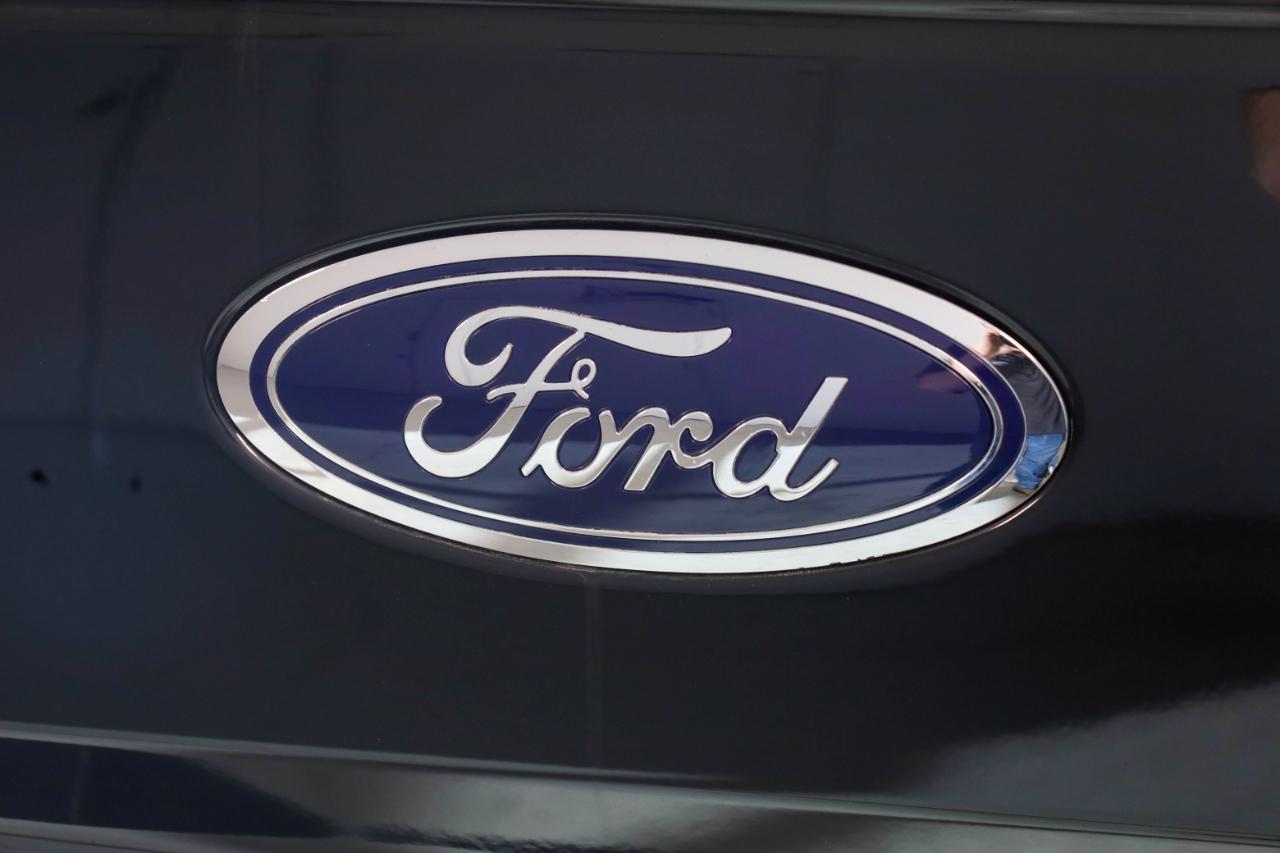 Ford F-150 4WD SuperCrew 157" Lariat 2016