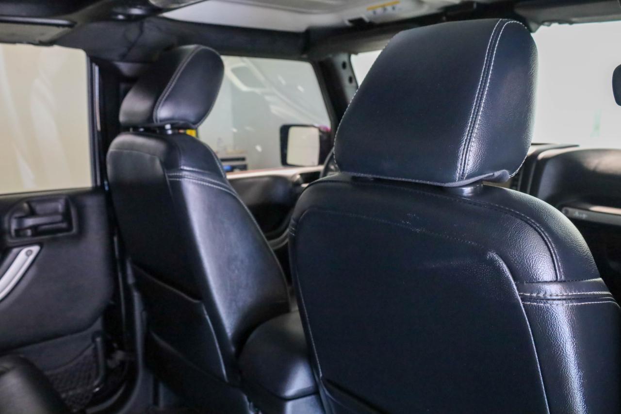 Jeep Wrangler Unlimited 4WD 4dr Rubicon 2015