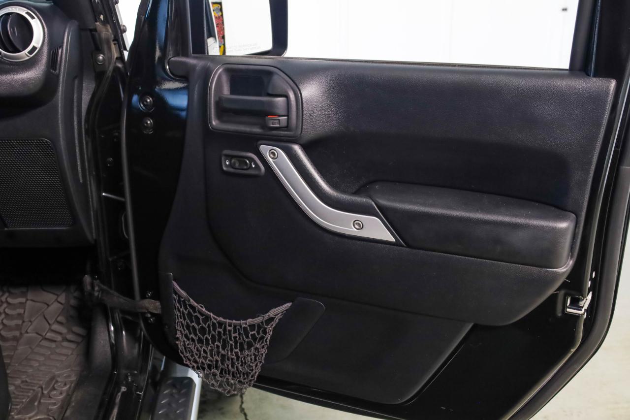 Jeep Wrangler Unlimited 4WD 4dr Rubicon 2015