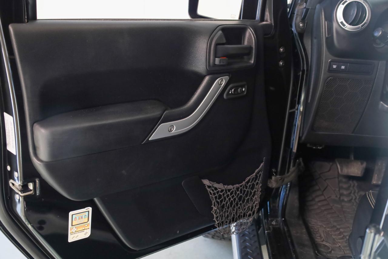 Jeep Wrangler Unlimited 4WD 4dr Rubicon 2015