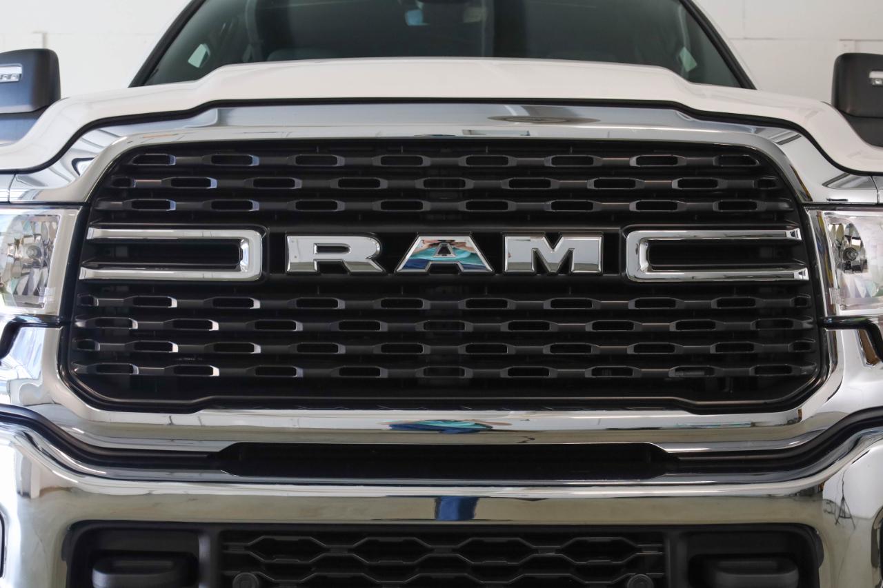 RAM 2500 Big Horn 4x4 Crew Cab 6'4" Box 2024