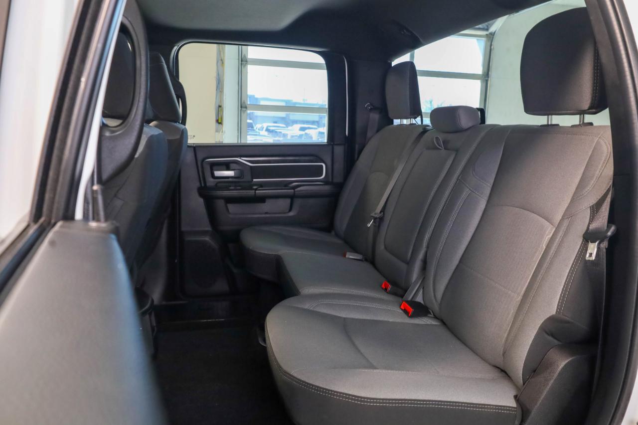 RAM 2500 Big Horn 4x4 Crew Cab 6'4" Box 2024