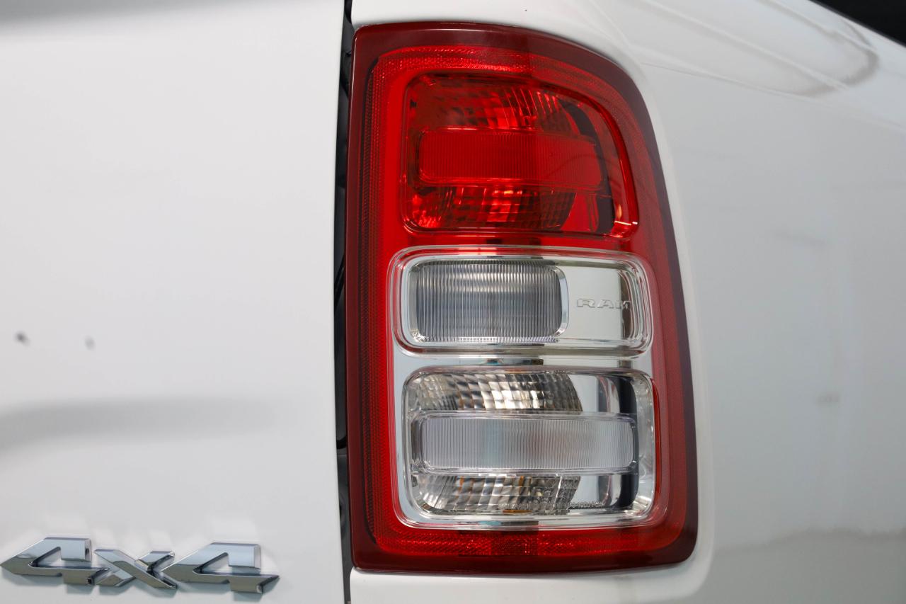 RAM 2500 Big Horn 4x4 Crew Cab 6'4" Box 2024