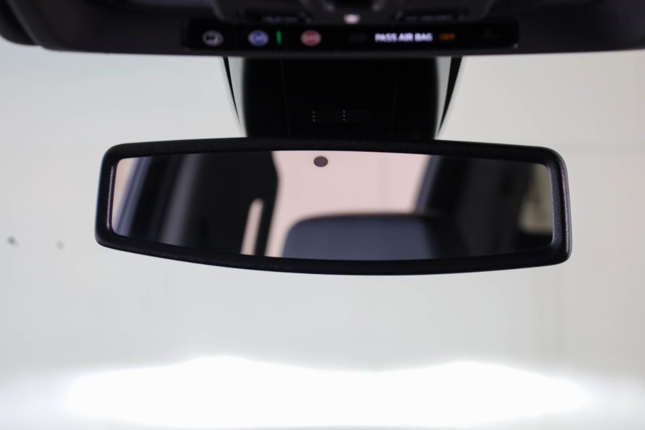 GMC Sierra 1500 4WD Crew Cab 147" Denali 2021