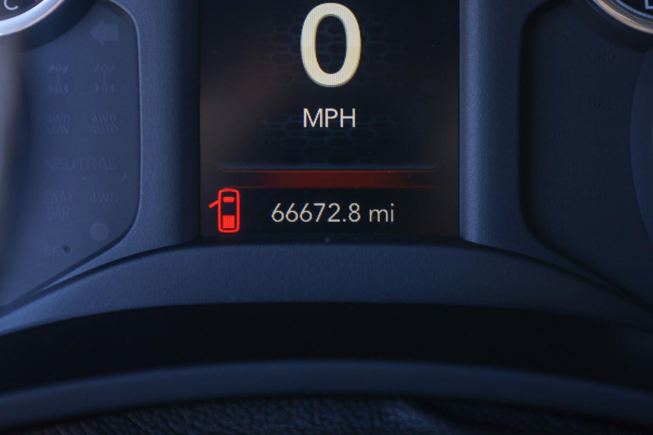 RAM 3500 Tradesman 4x4 Crew Cab 8' Box 2023