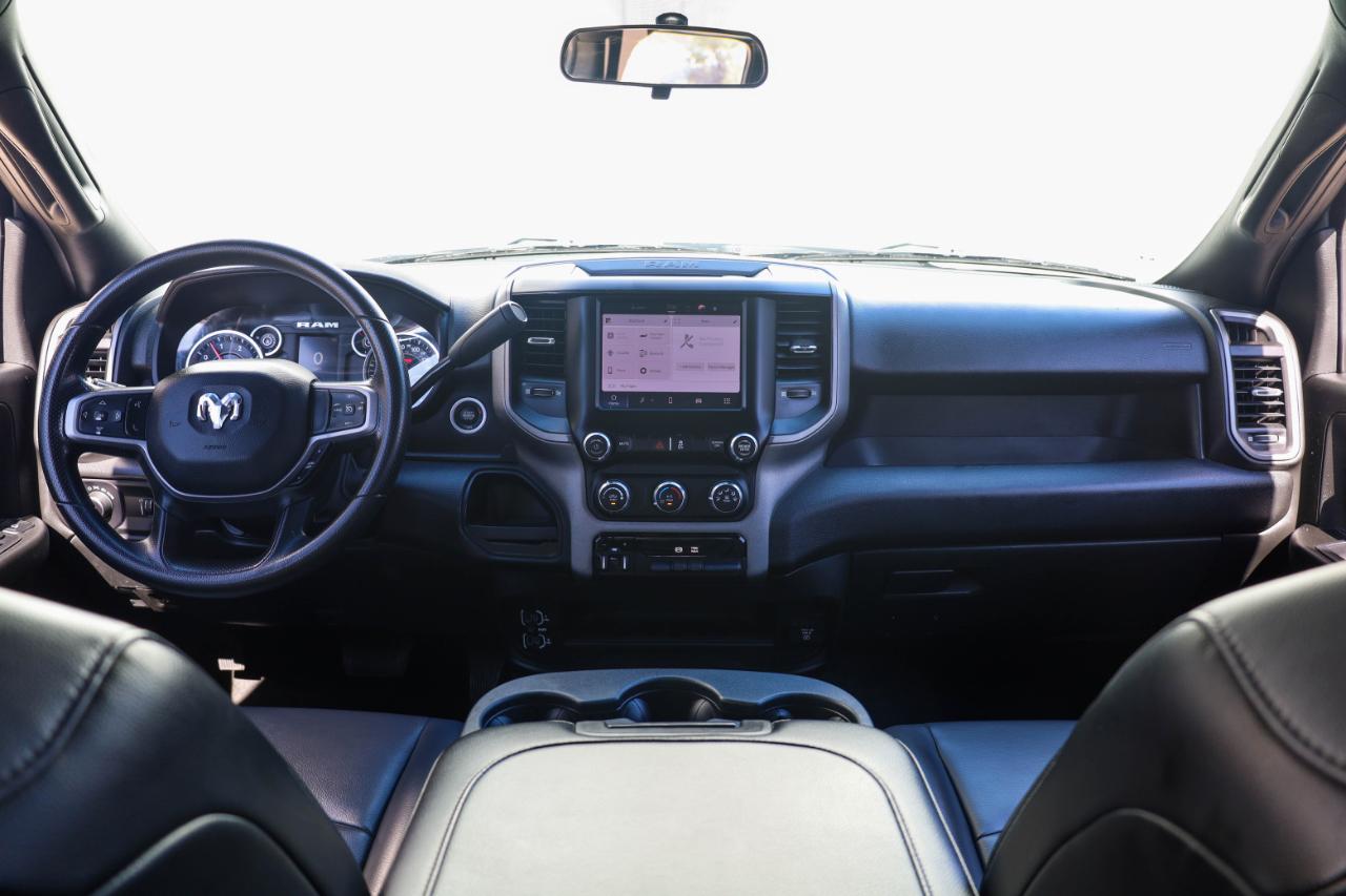 RAM 3500 Tradesman 4x4 Crew Cab 8' Box 2023