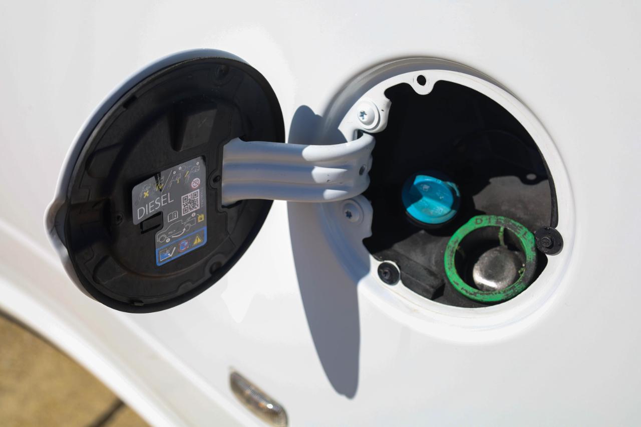 RAM 3500 Tradesman 4x4 Crew Cab 8' Box 2023